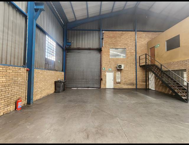 546M² WAREHOUSE TO LET IN WADEVILLE